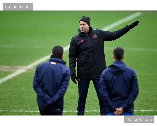 勒沃库森PPDA压迫强度达9.1次 尤尔曼坚持前场围抢策略