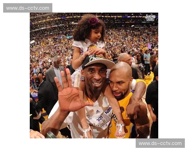 霍金斯将冠军献给病中父亲 赛后采访透露感人故事细节